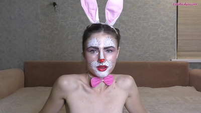 Ni gbese Bunny rọra buruja BFF ká Tobi Dick